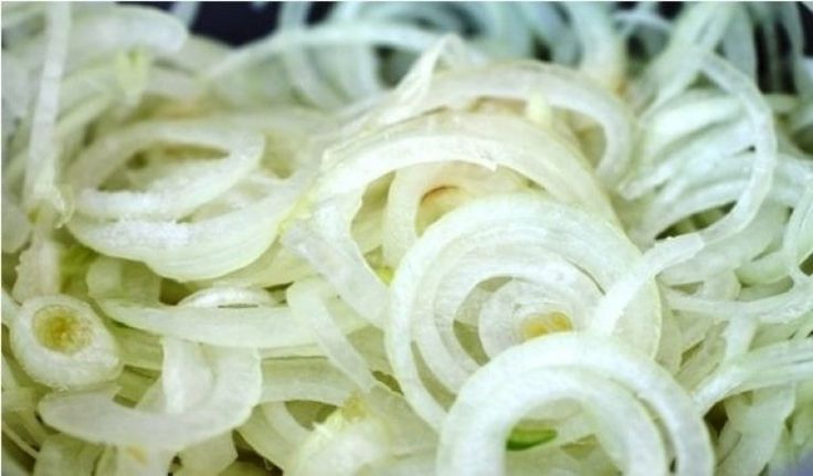 Лук маринованный