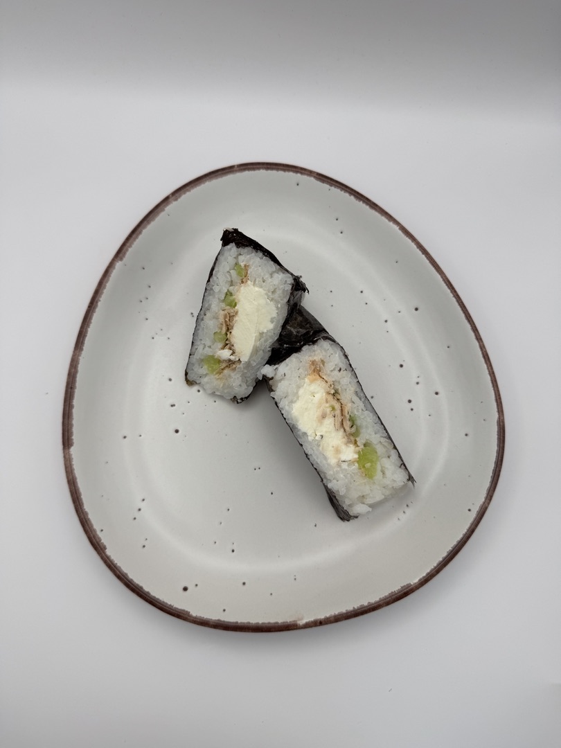 Онигири с горбушей