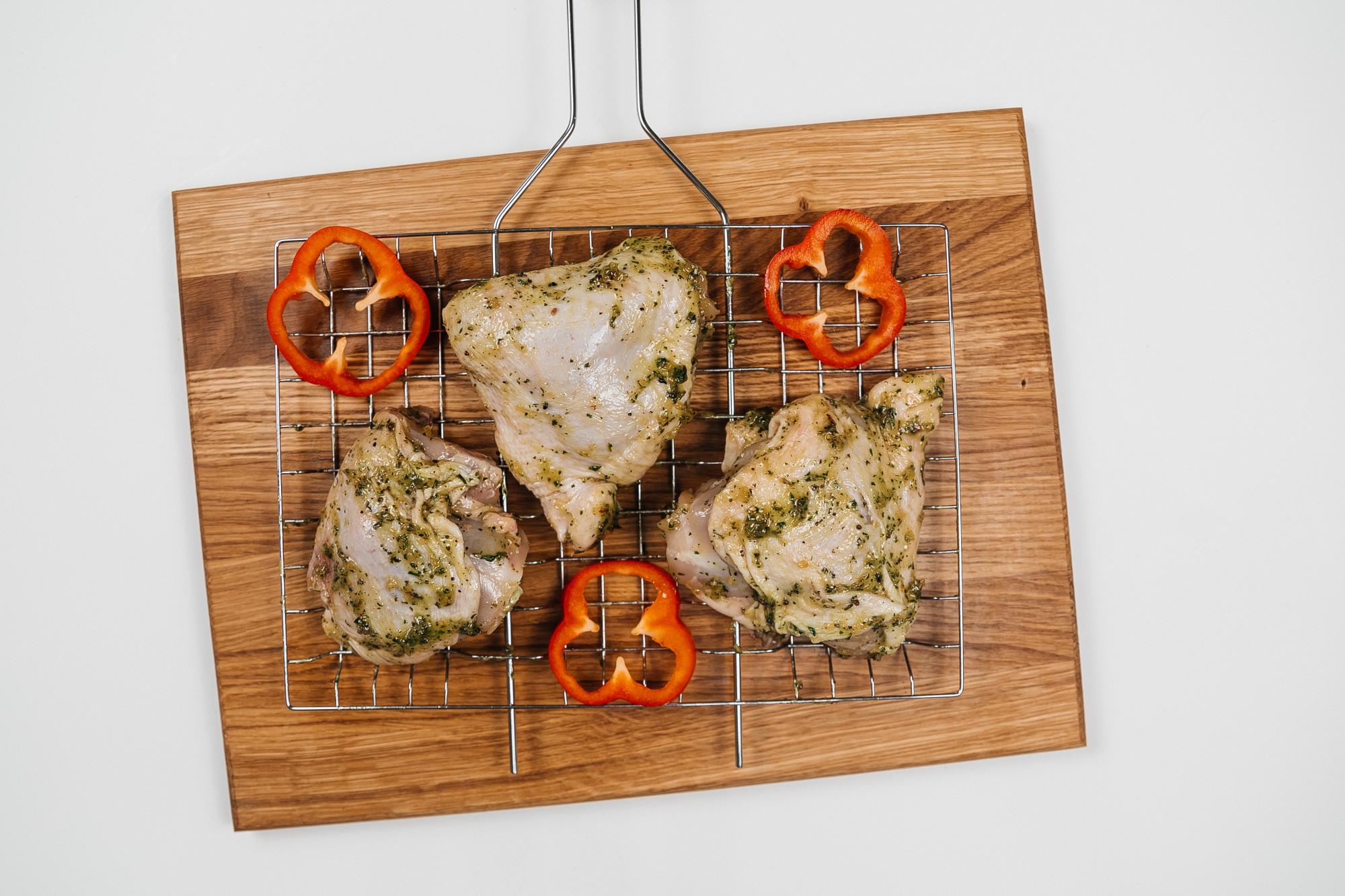 бедро курин в чесн