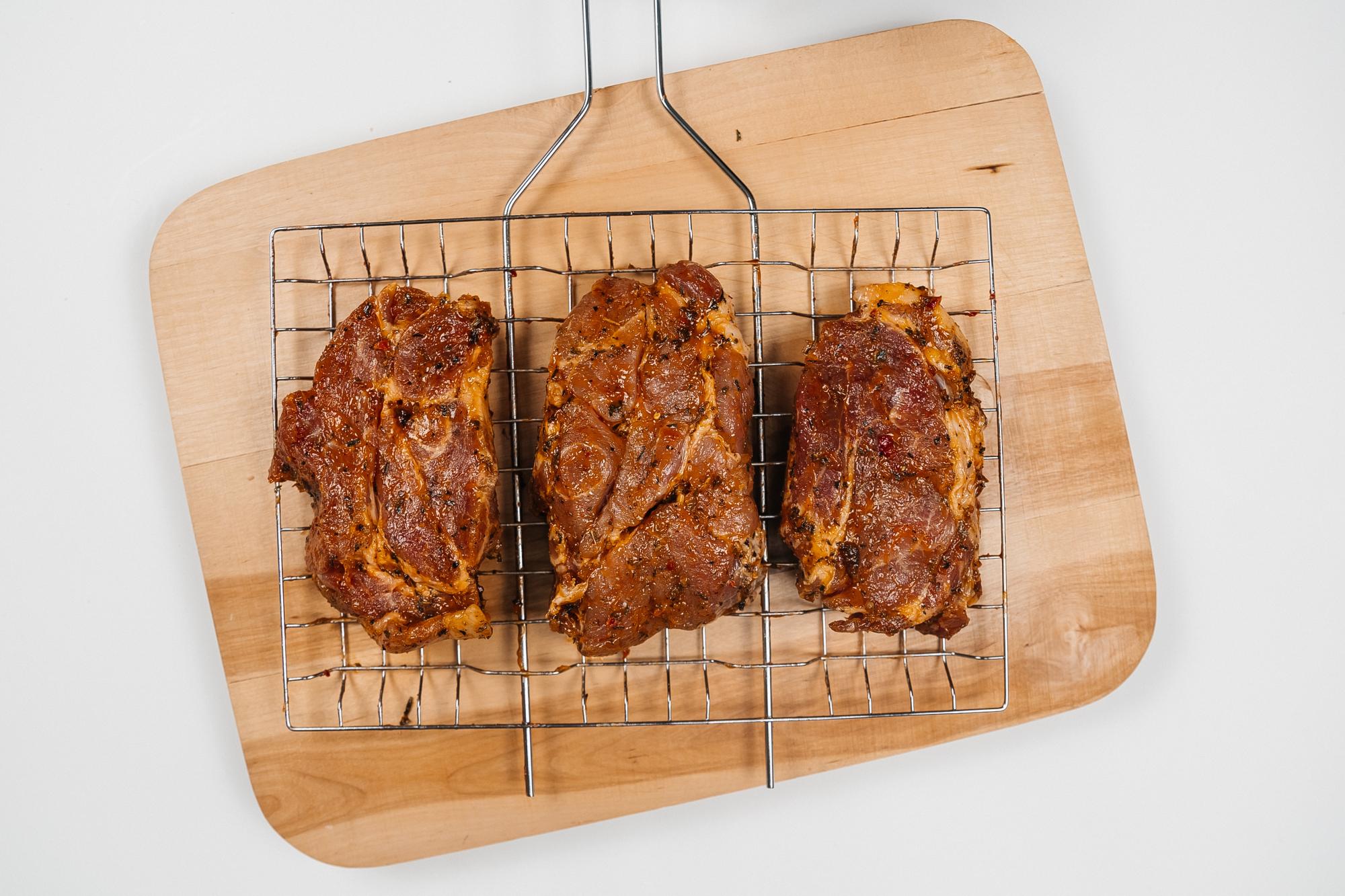 стейк из шеи ит травы