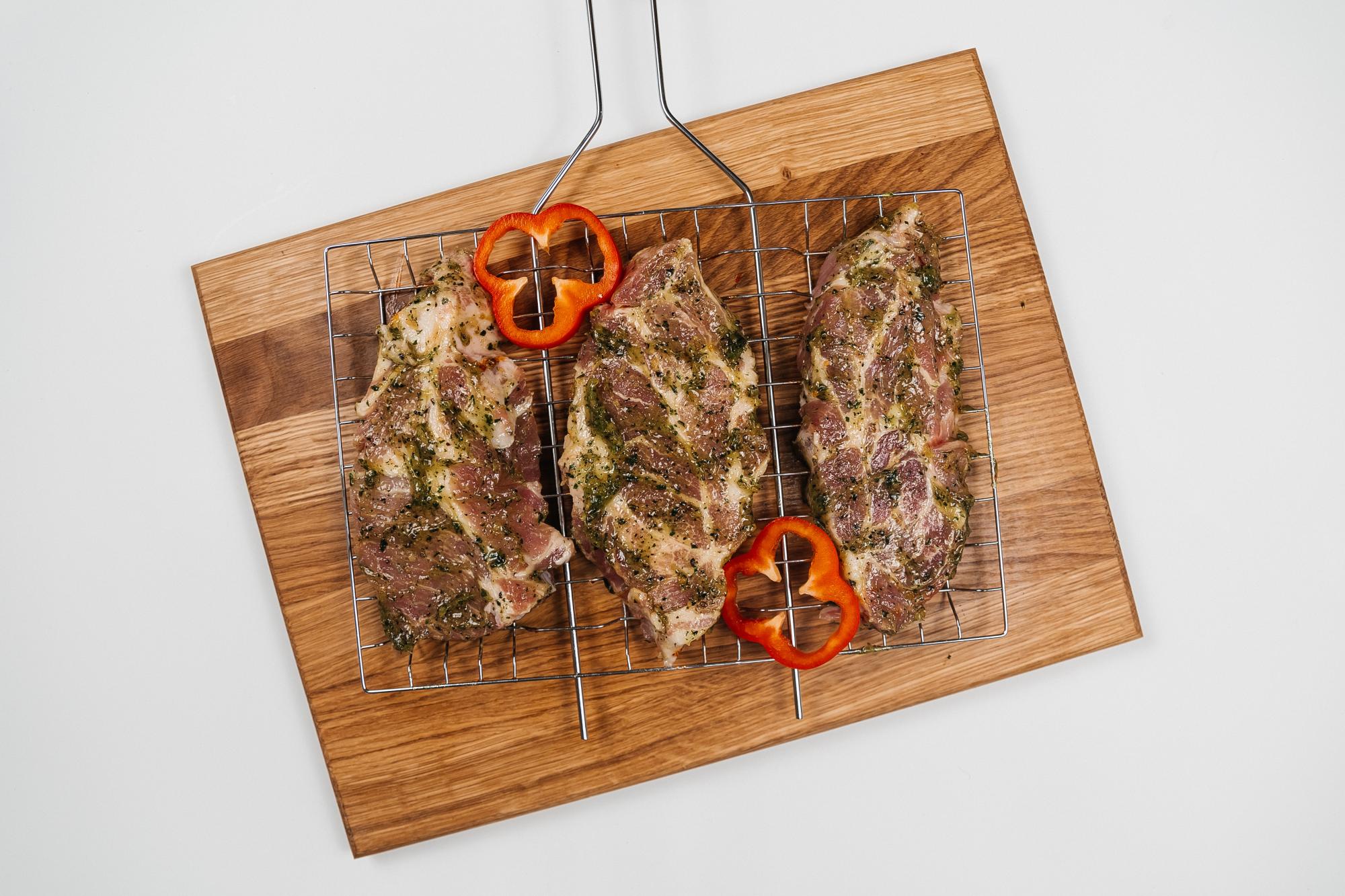 стейк из шеи чеснок