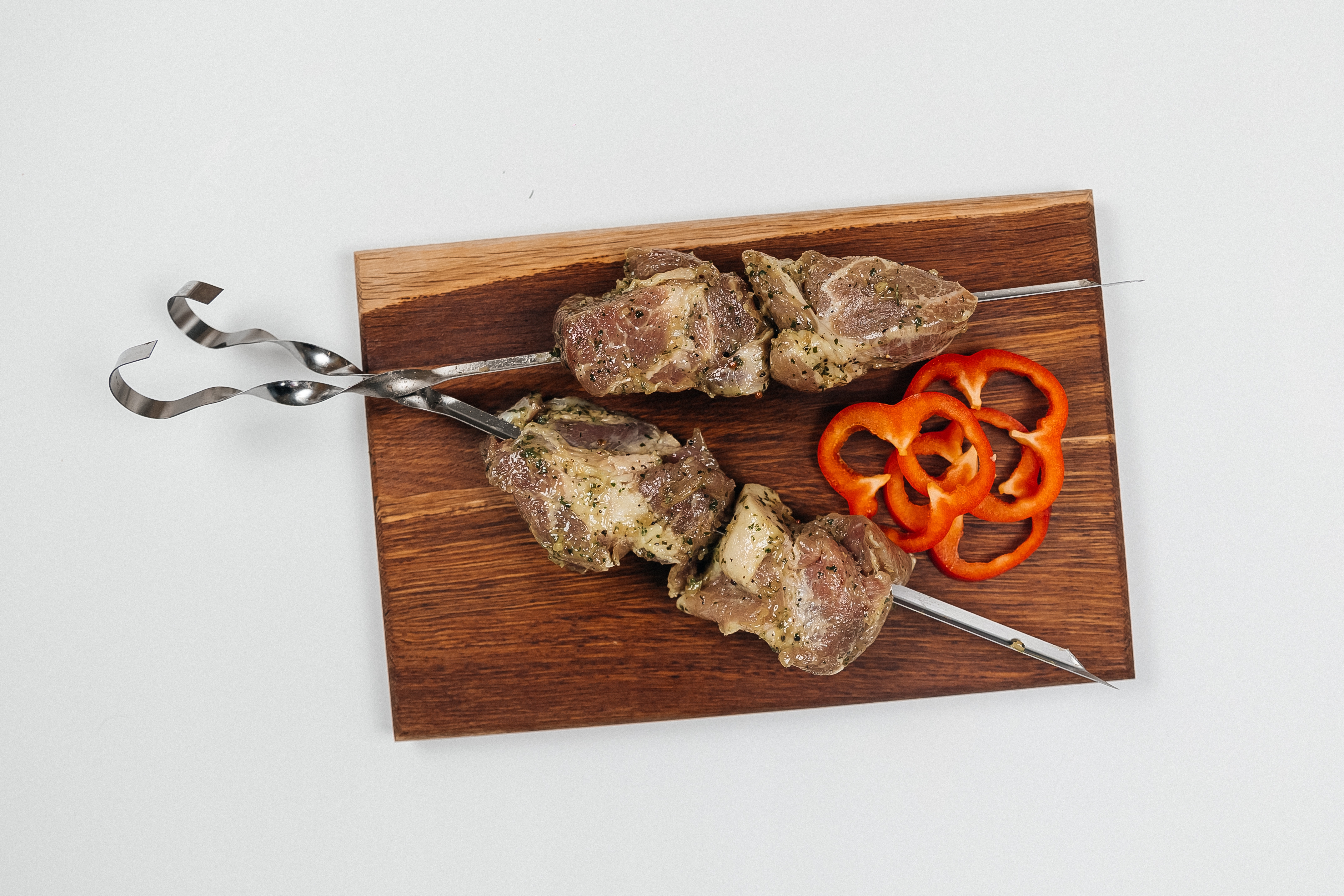 Шашлык из шеи свиной в маринаде "Чесночный с травами"